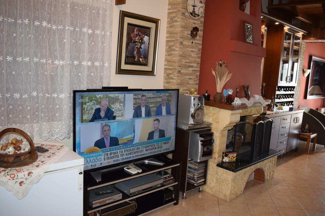Dimitris Constantinou Villa Sourpi ภายนอก รูปภาพ